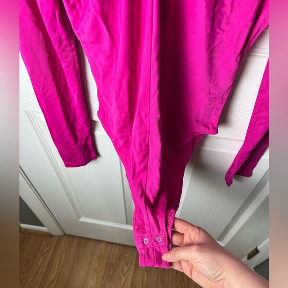 Farm Rio Pink Long Sleeve Knot Twist Key Hole Neck Zip Up Bodysuit M - Picture 5 of 8